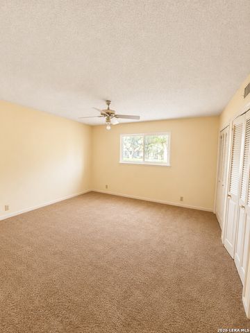 26 SUNRISE DR, Pleasanton, TX 78064