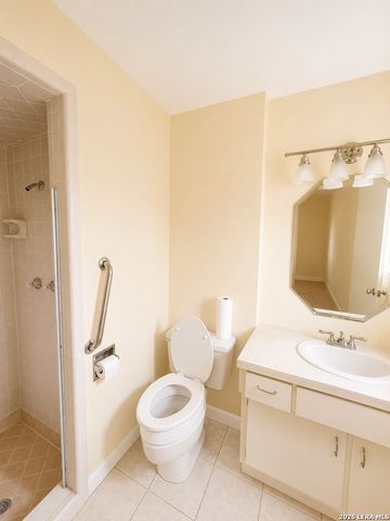 26 SUNRISE DR, Pleasanton, TX 78064