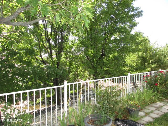 2495 Taylor Way, Carson City, NV 89703