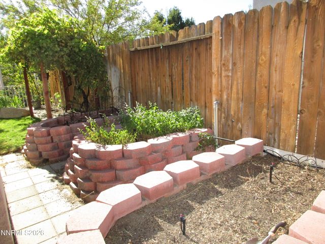 2495 Taylor Way, Carson City, NV 89703