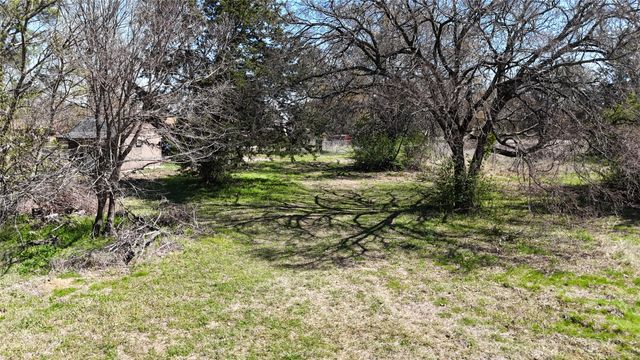 1805 Lynlee Lane, Denison, TX 75020