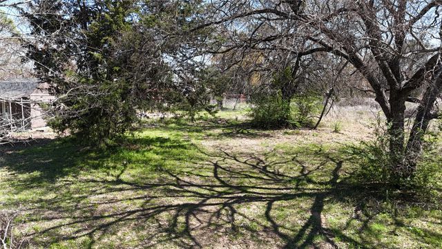 1805 Lynlee Lane, Denison, TX 75020