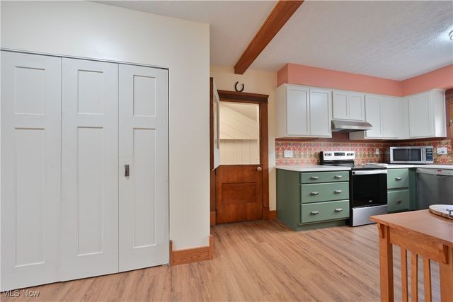 891 Park Avenue, Amherst, OH 44001