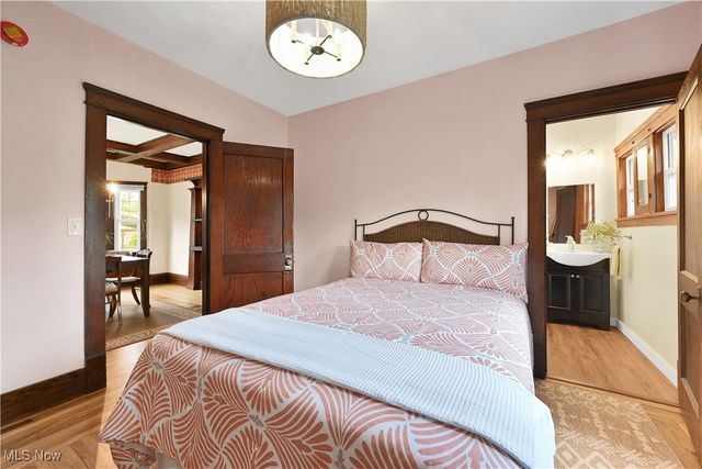 891 Park Avenue, Amherst, OH 44001