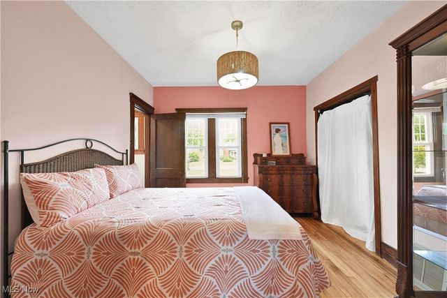 891 Park Avenue, Amherst, OH 44001