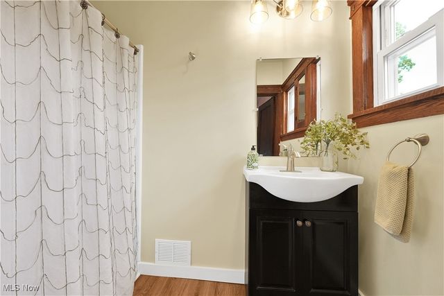 891 Park Avenue, Amherst, OH 44001