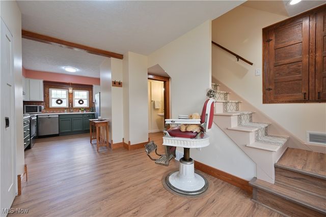 891 Park Avenue, Amherst, OH 44001