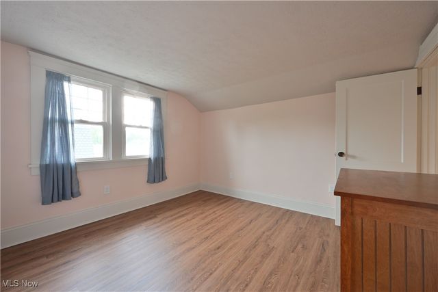 891 Park Avenue, Amherst, OH 44001