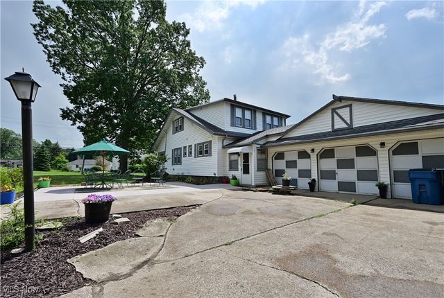 891 Park Avenue, Amherst, OH 44001