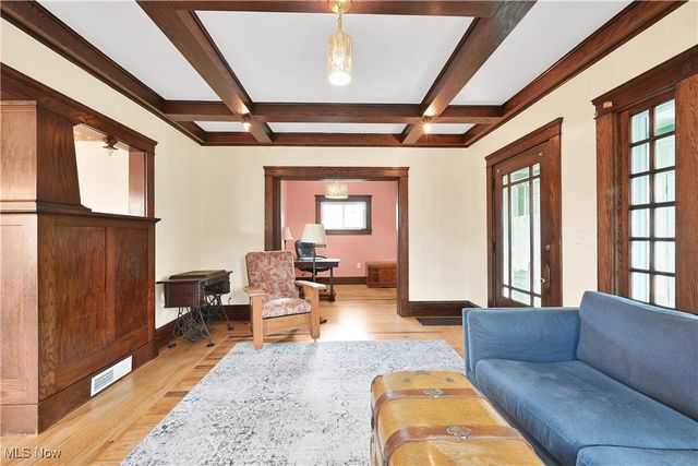 891 Park Avenue, Amherst, OH 44001