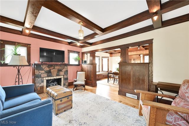 891 Park Avenue, Amherst, OH 44001