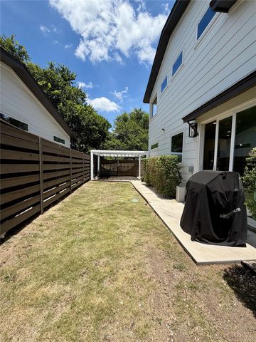 6102 Ponca ST 2, Austin, TX 78741