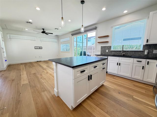 6102 Ponca ST 2, Austin, TX 78741