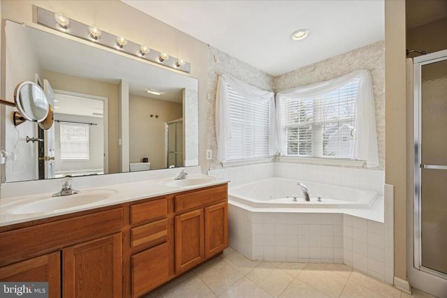 103 WOLF AVE, Glassboro, NJ 08028