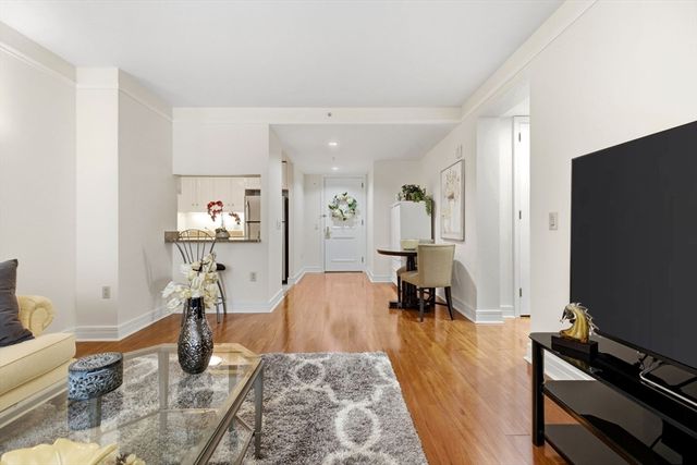 3 Avery St 502, Boston, MA 02111