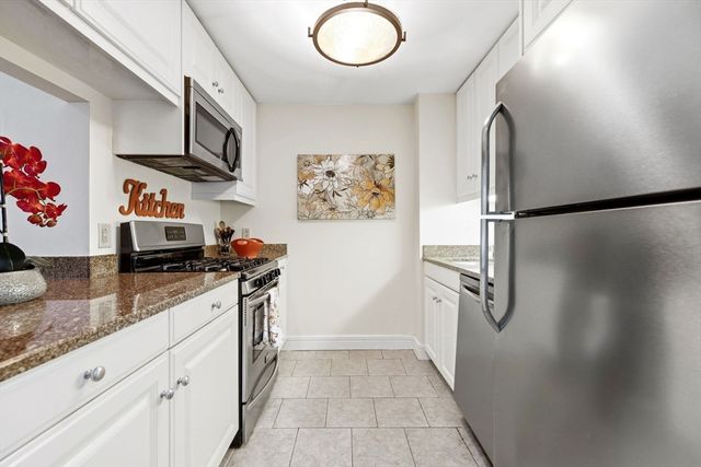 3 Avery St 502, Boston, MA 02111