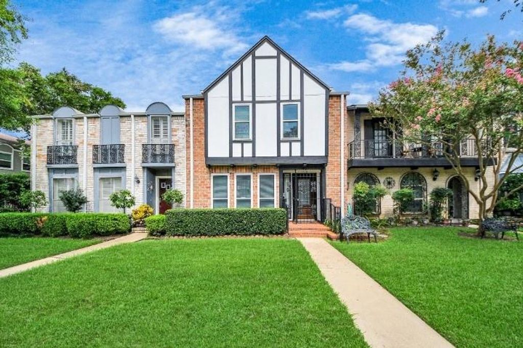 1310 Country Place Drive, Houston, TX 77079