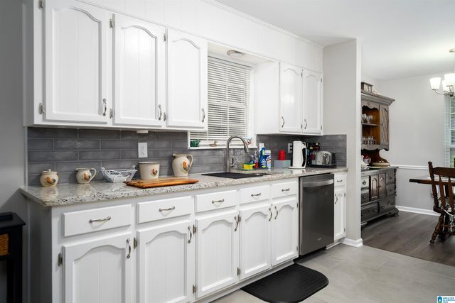 3210 CHURCHVIEW WAY, Hueytown, AL 35023