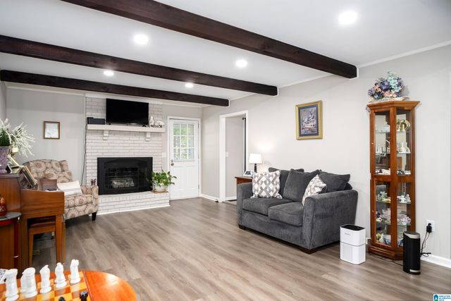3210 CHURCHVIEW WAY, Hueytown, AL 35023