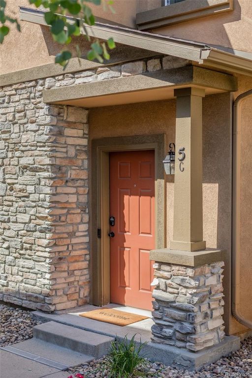 Image 3 of property listing at 10523 Ashfield Street 5C, Highlands Ranch, CO 80126