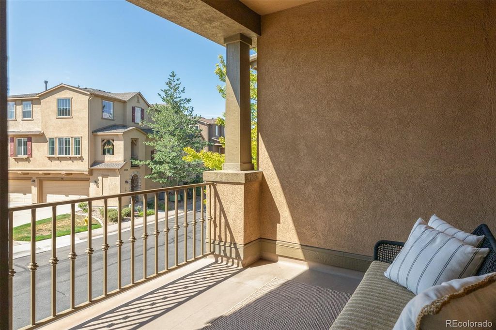 Image 23 of property listing at 10523 Ashfield Street 5C, Highlands Ranch, CO 80126