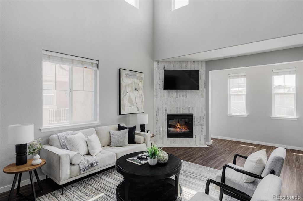Image 7 of property listing at 10523 Ashfield Street 5C, Highlands Ranch, CO 80126