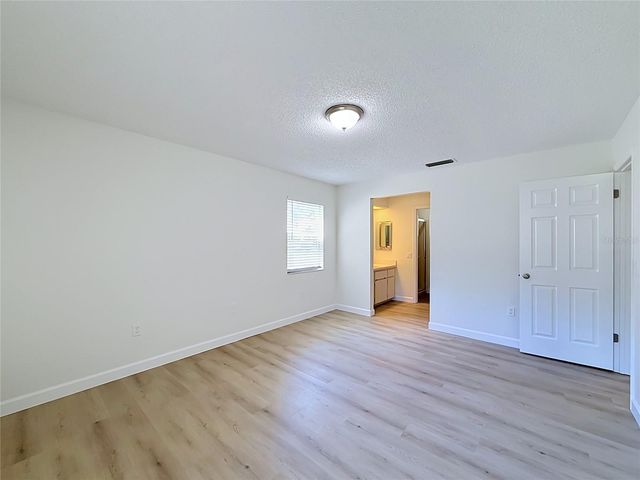 5622 ROSEWALL CIRCLE, Leesburg, FL 34748