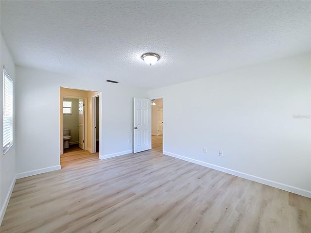 5622 ROSEWALL CIRCLE, Leesburg, FL 34748