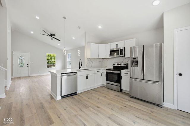 8427 Country Meadows Drive, Indianapolis, IN 46234