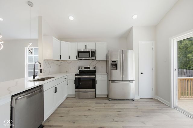 8427 Country Meadows Drive, Indianapolis, IN 46234