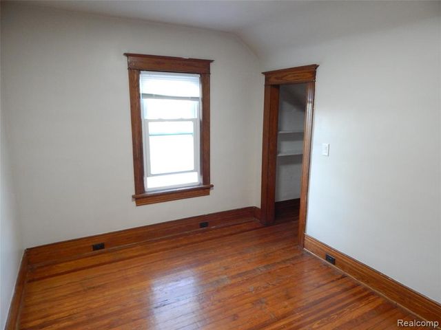 1218 Stanton Street, Port Huron, MI 48060
