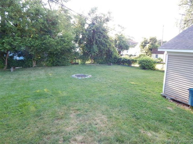 1218 Stanton Street, Port Huron, MI 48060