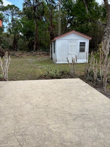 2726 49th Avenue, Vero Beach, FL 32966