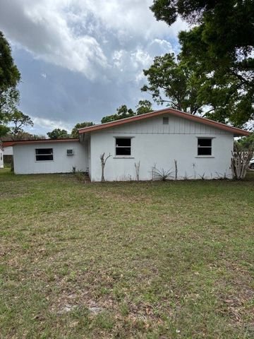 2726 49th Avenue, Vero Beach, FL 32966