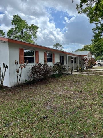 2726 49th Avenue, Vero Beach, FL 32966