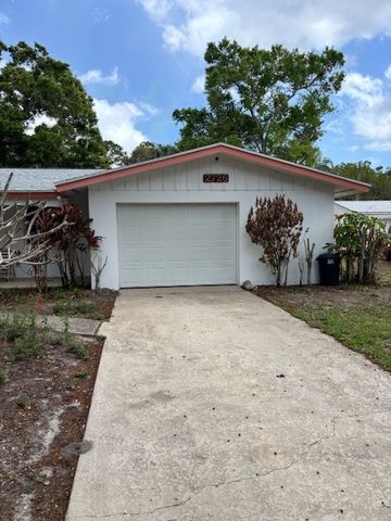 2726 49th Avenue, Vero Beach, FL 32966