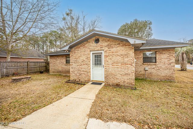 2433 Santa Cruz Street, Gautier, MS 39553