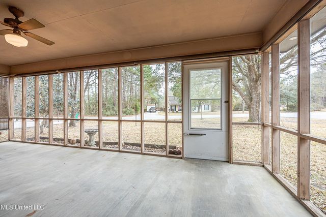 2433 Santa Cruz Street, Gautier, MS 39553