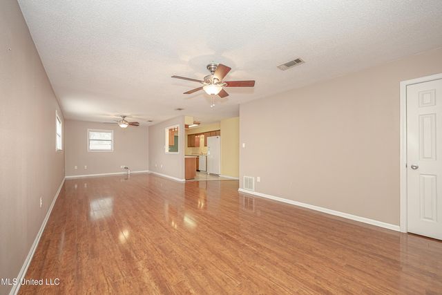 2433 Santa Cruz Street, Gautier, MS 39553