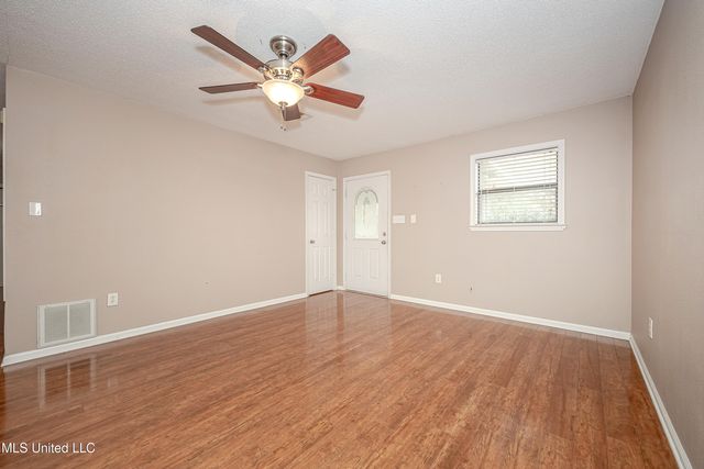 2433 Santa Cruz Street, Gautier, MS 39553