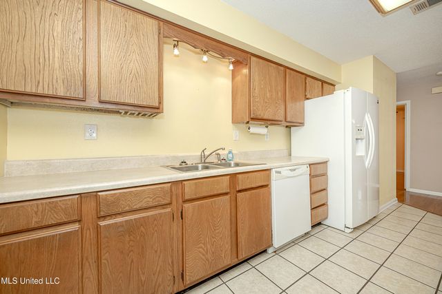 2433 Santa Cruz Street, Gautier, MS 39553