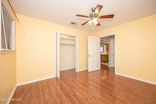 2433 Santa Cruz Street, Gautier, MS 39553