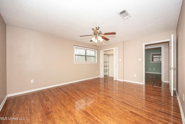 2433 Santa Cruz Street, Gautier, MS 39553