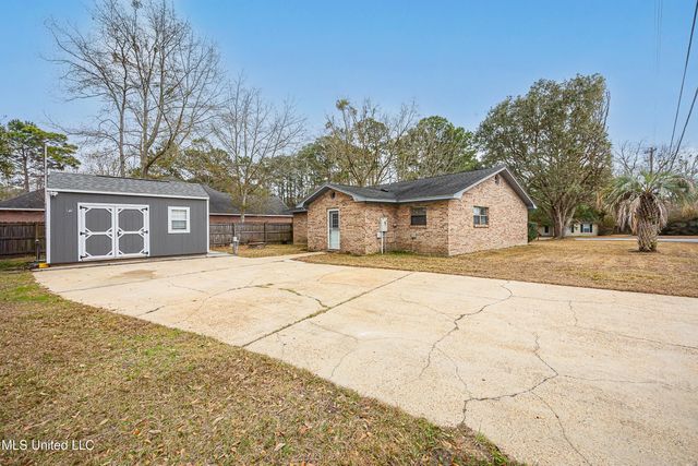 2433 Santa Cruz Street, Gautier, MS 39553