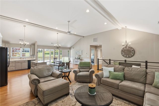 519 Island Point Road, Starr, SC 29684