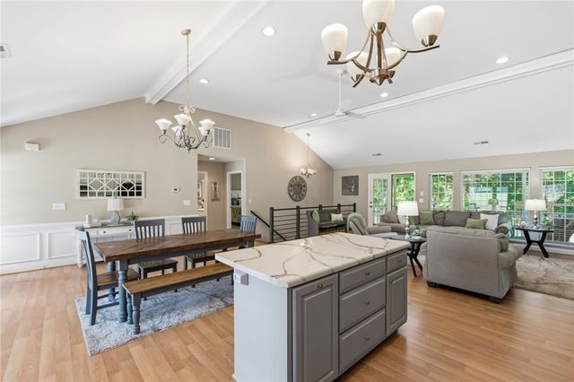 519 Island Point Road, Starr, SC 29684