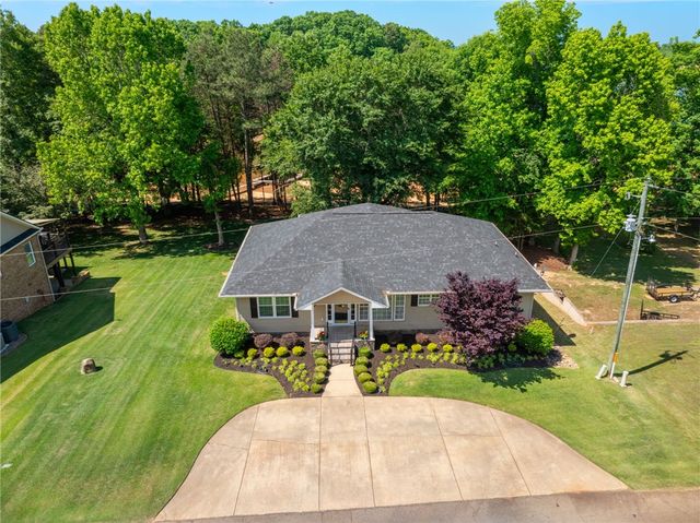 519 Island Point Road, Starr, SC 29684