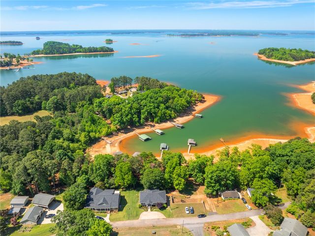 519 Island Point Road, Starr, SC 29684