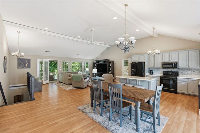 519 Island Point Road, Starr, SC 29684