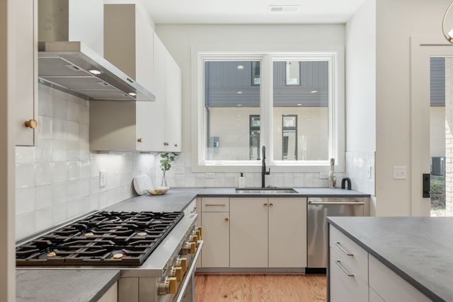 1721 6th Ave N Unit 4, Nashville, TN 37208